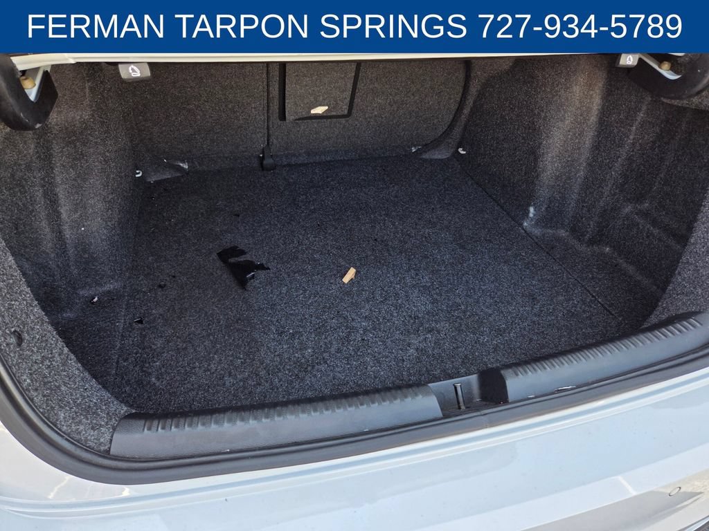 Used 2017 Volkswagen Jetta GLI FWD image 17