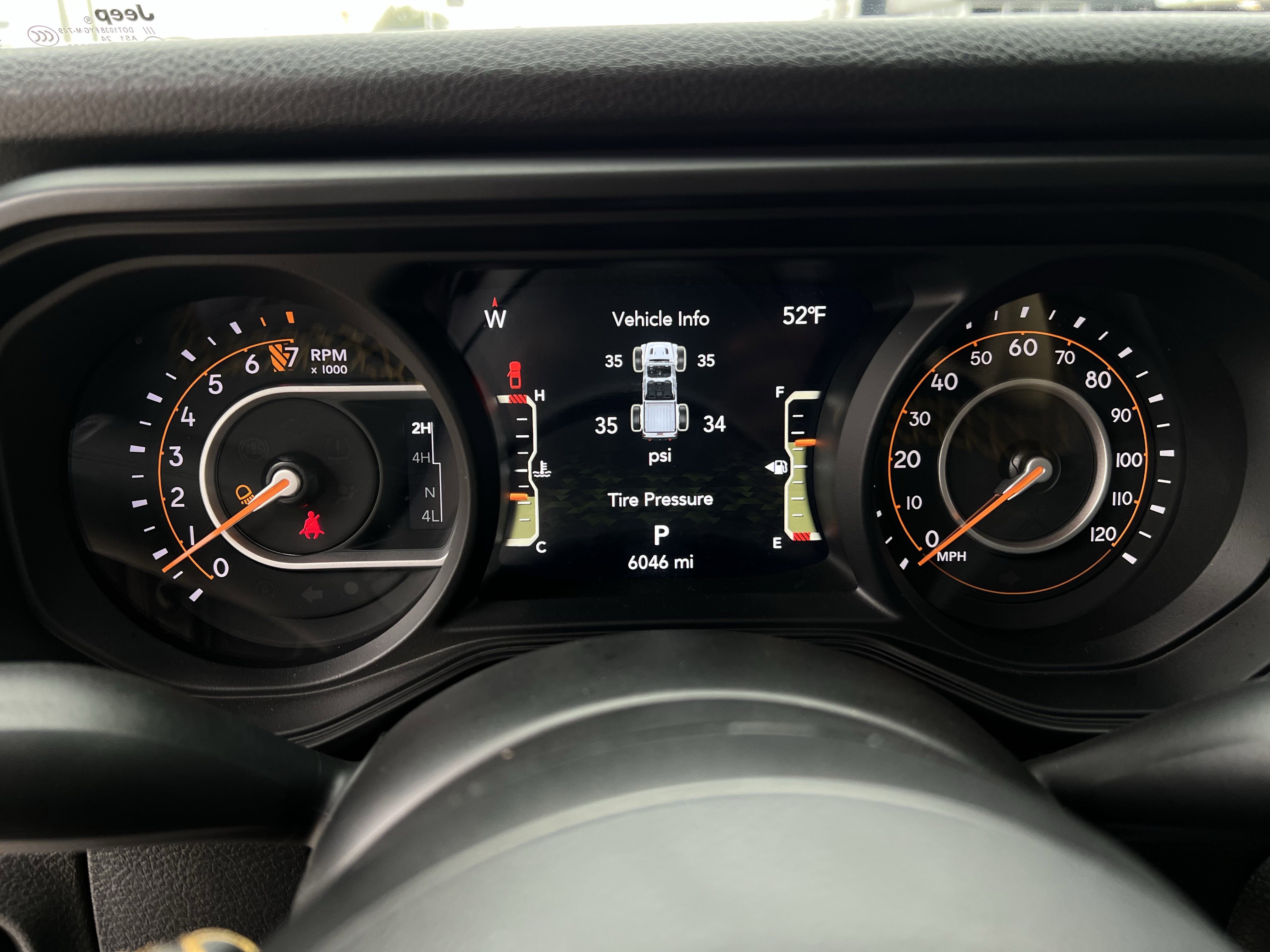 Used 2024 Jeep Gladiator Sport image 14