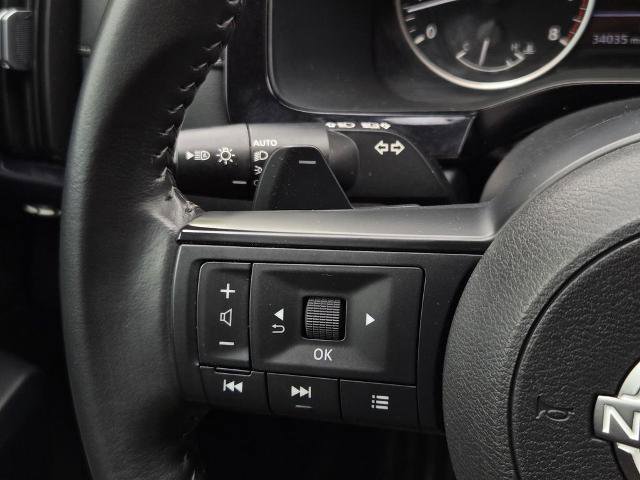 Certified 2025 Nissan Pathfinder SV FWD image 25