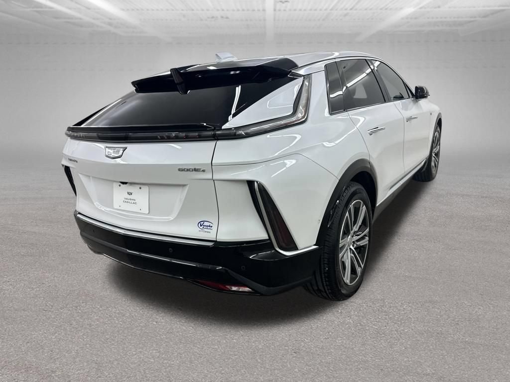 Certified 2024 Cadillac Lyriq Luxury AWD/4WD image 11