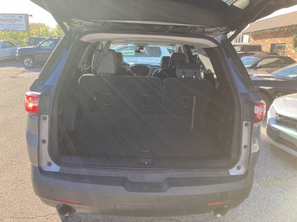 Used 2018 Chevrolet Traverse LT w/ LPO, Floor Liner Package image 5