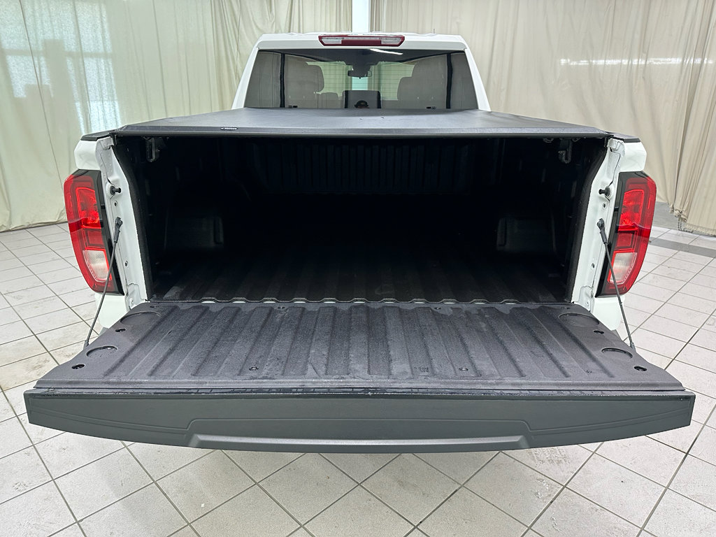 Certified 2023 GMC Sierra 1500 Pro w/ Graphite Edition AWD/4WD image 10