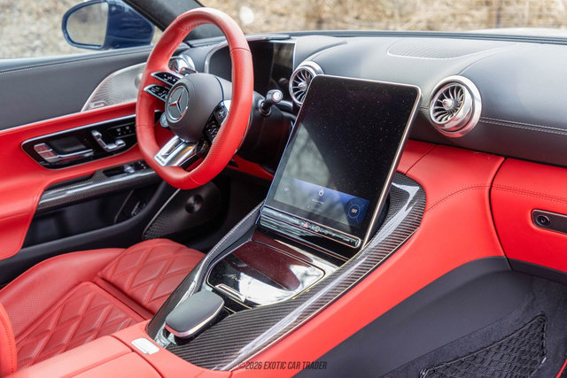 Used 2025 Mercedes-Benz AMG GT 63 image 28