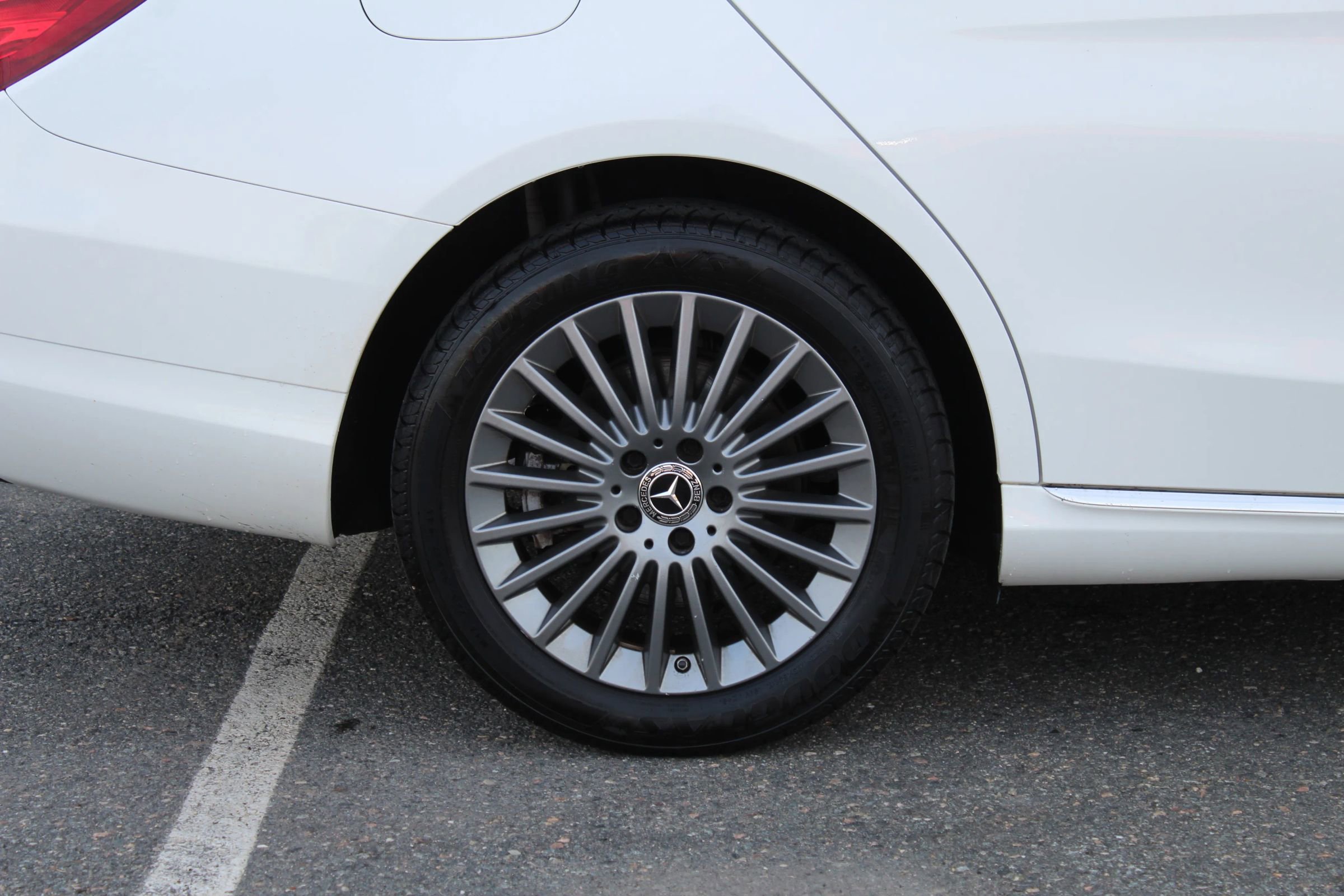 Used 2015 Mercedes-Benz C 300 4MATIC Sedan image 37