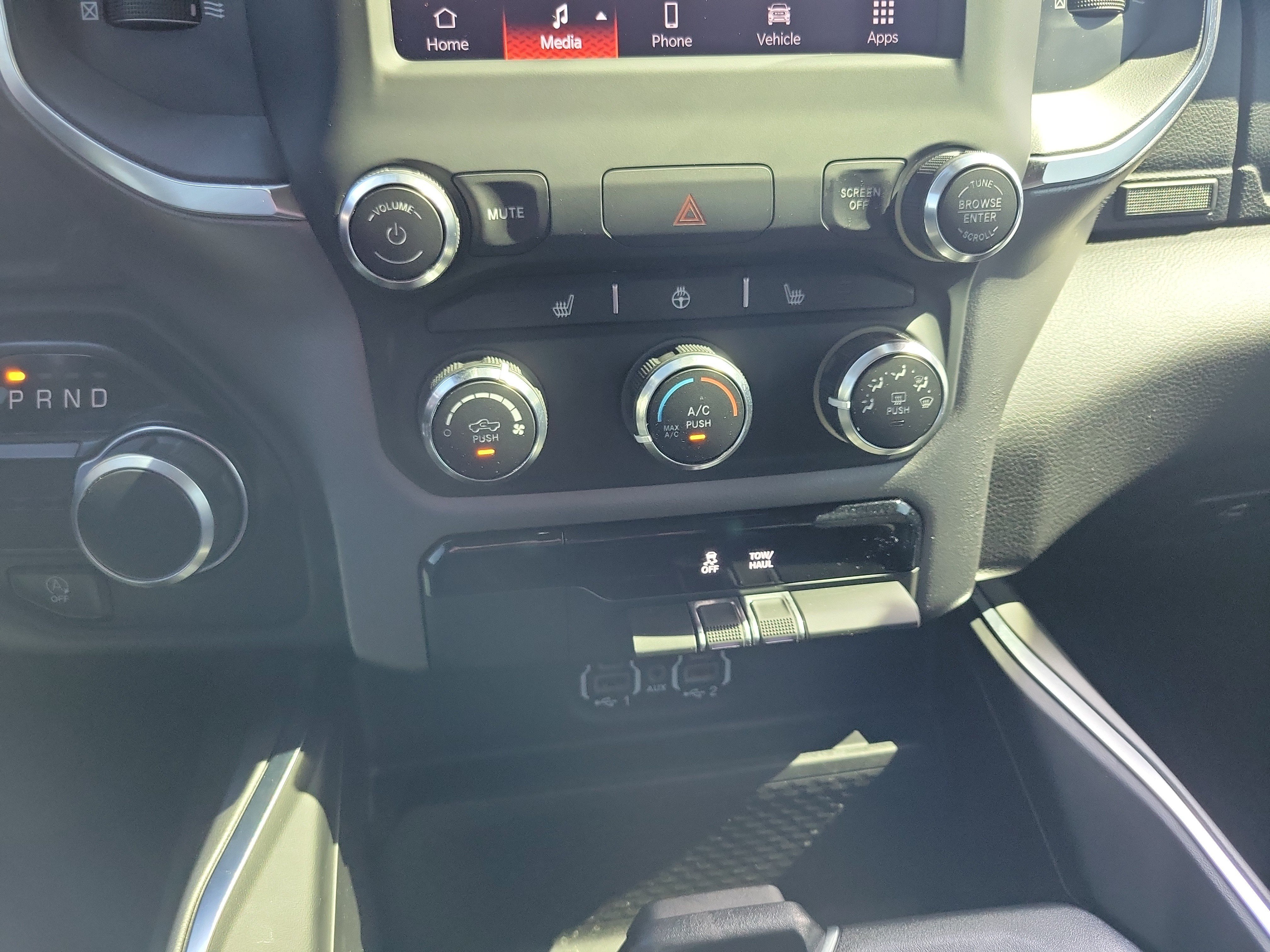 Used 2024 RAM 1500 Big Horn RWD image 26