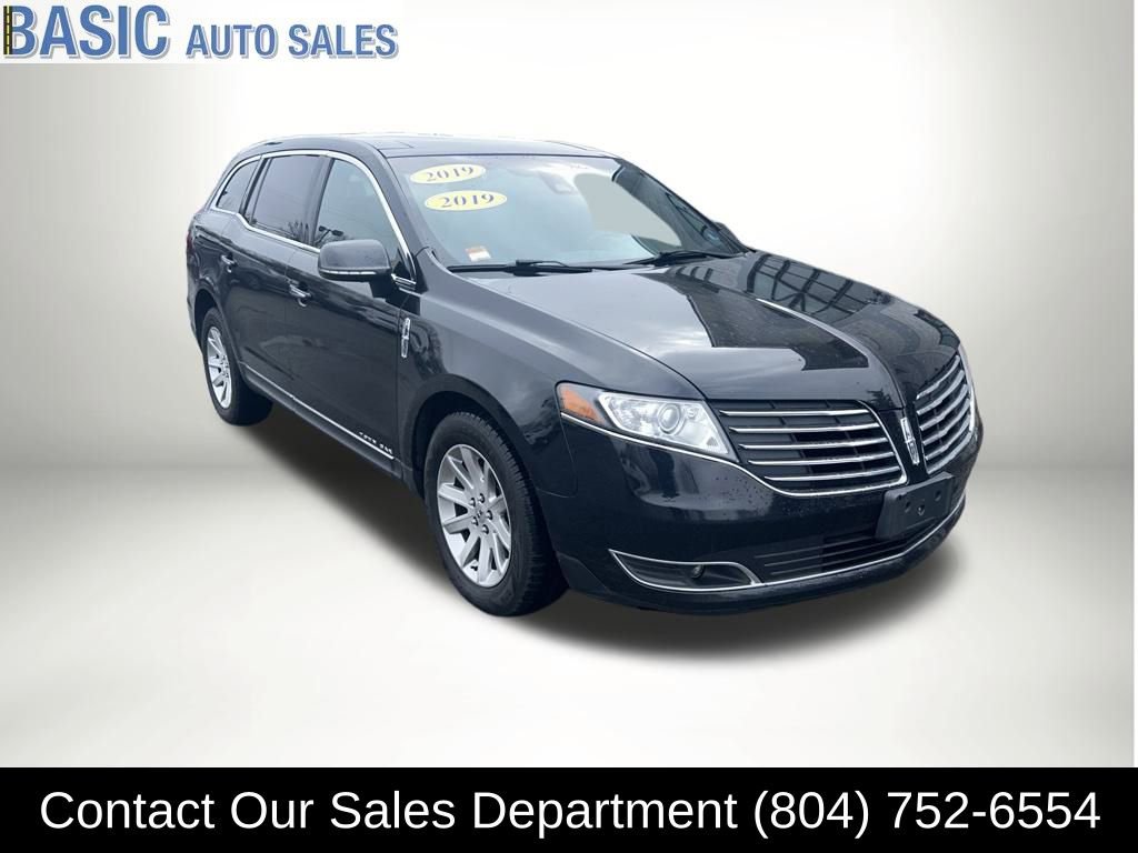 Used 2019 Lincoln MKT AWD image 6
