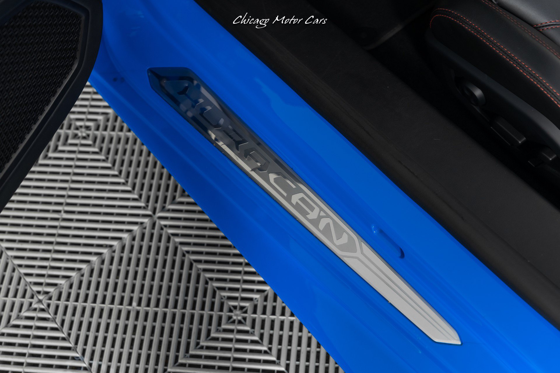 Used 2017 Lamborghini Huracan LP 580-2 RWD image 42