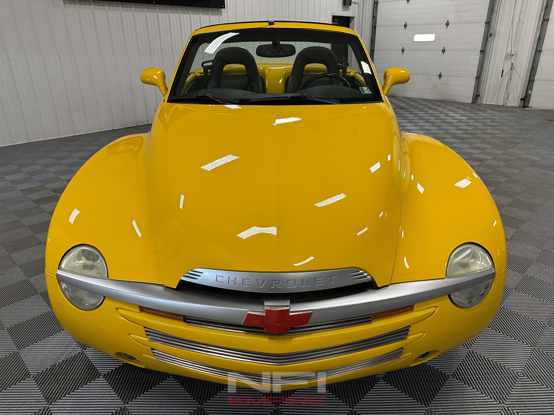 Used 2004 Chevrolet SSR w/ Preferred Equipment Group RWD image 7