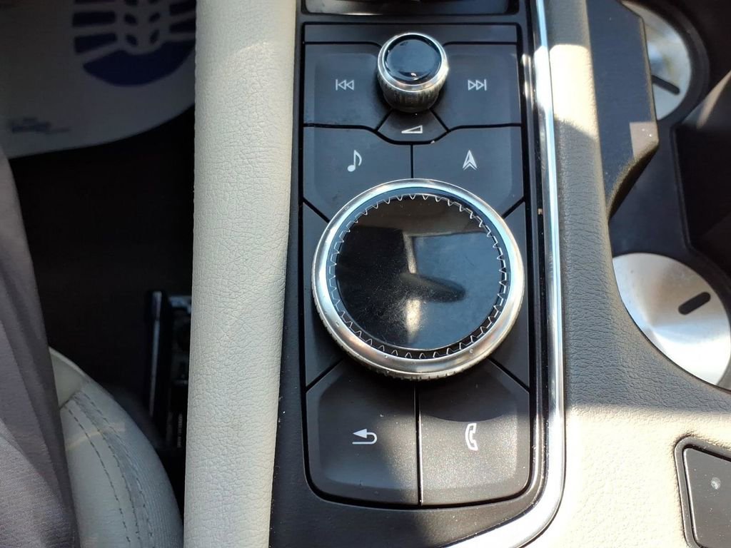 Used 2020 Cadillac XT5 Premium Luxury AWD/4WD image 21