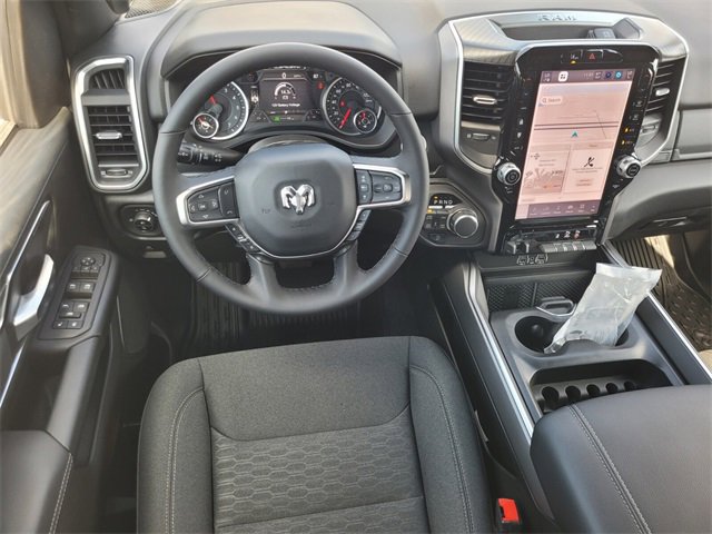 New 2026 RAM 1500 4x4 Crew Cab image 8