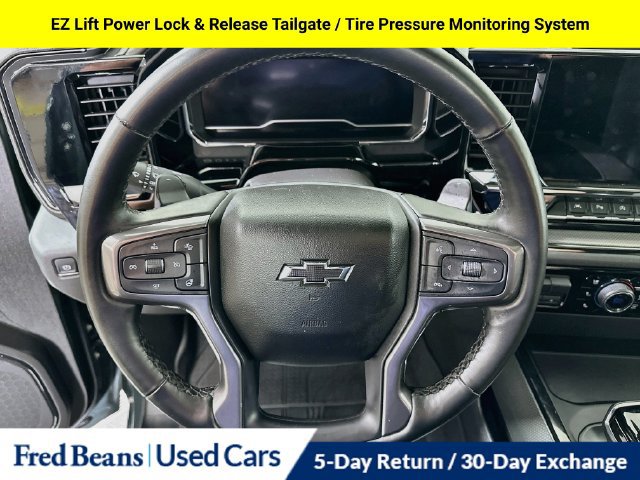 Used 2025 Chevrolet Silverado 1500 ZR2 w/ Technology Package AWD/4WD image 17