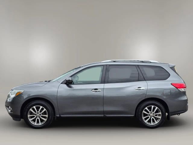 Used 2016 Nissan Pathfinder SV AWD/4WD image 8