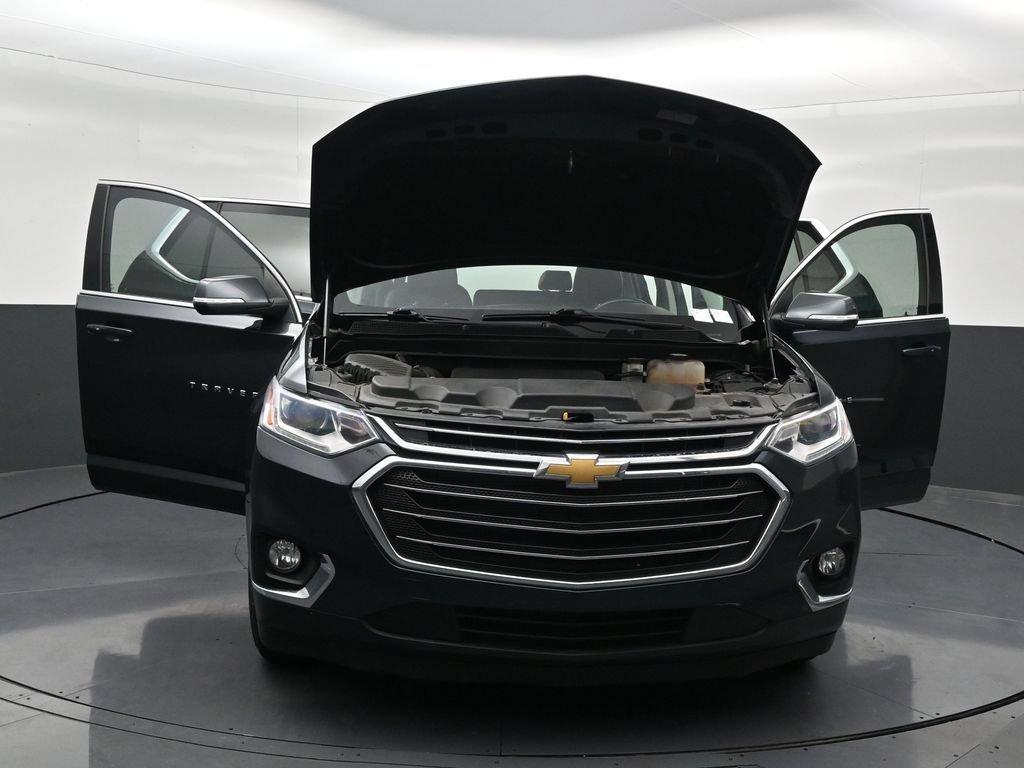 Used 2021 Chevrolet Traverse LT FWD image 38