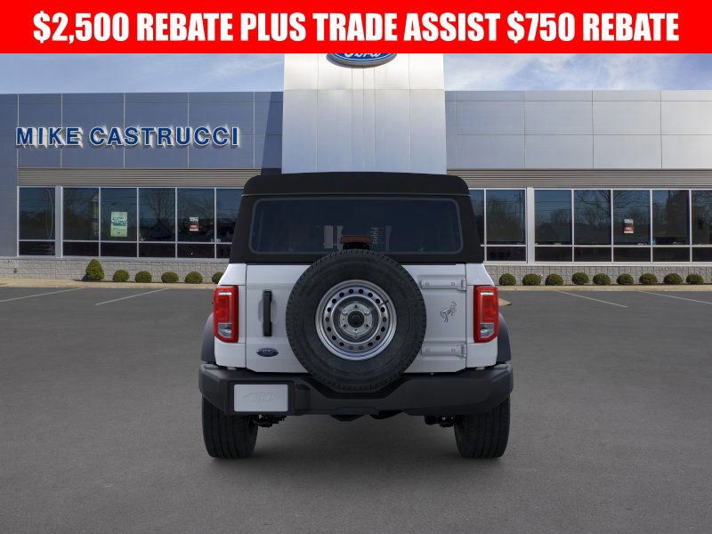 New 2025 Ford Bronco 4-Door image 5
