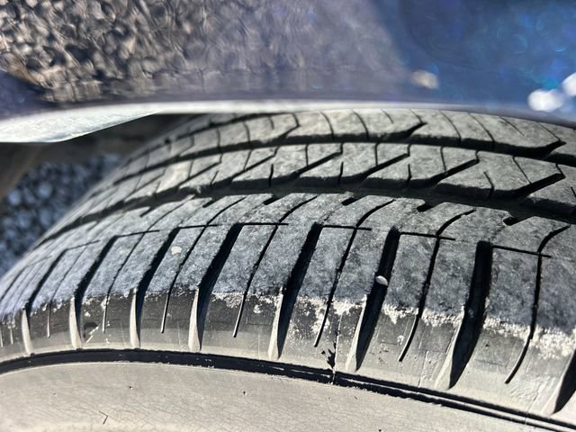 Used 2008 Pontiac Solstice GXP w/ Premium Package image 28