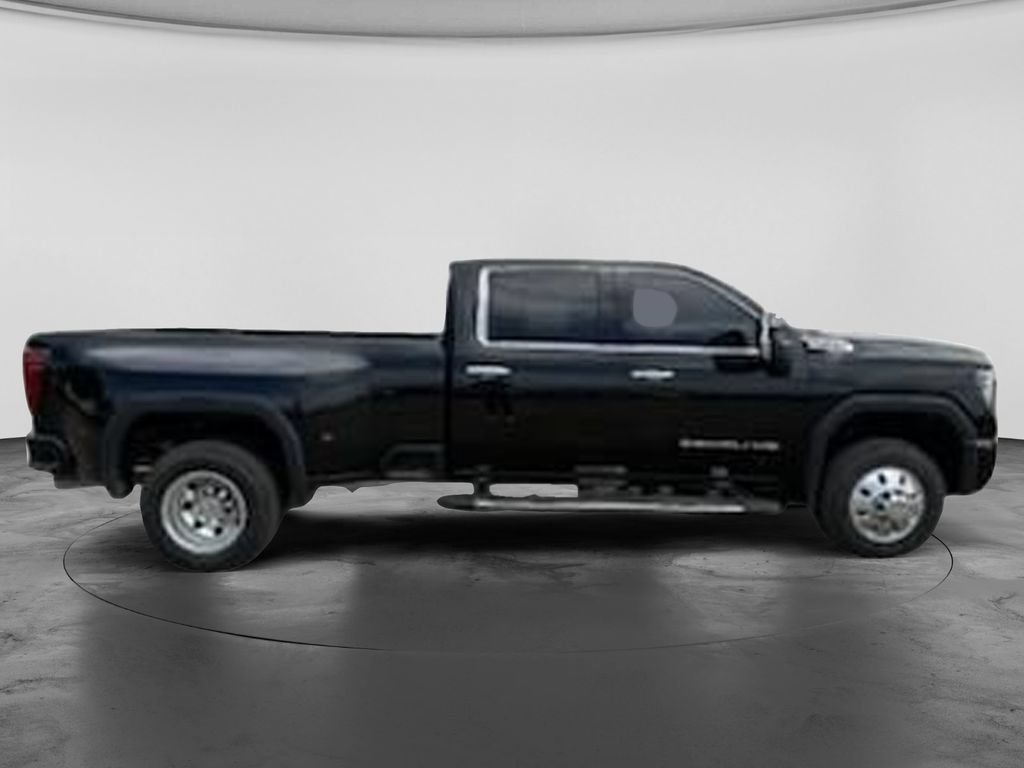 Used 2025 GMC Sierra 3500 Denali AWD/4WD image 11