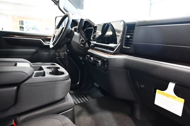 New 2026 Chevrolet Silverado 3500 LT w/ All Star Edition AWD/4WD image 17