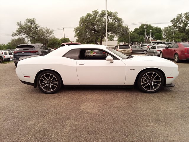 Used 2023 Dodge Challenger R/T image 4