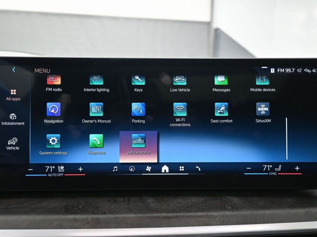 Used 2024 BMW X5 xDrive40i image 11