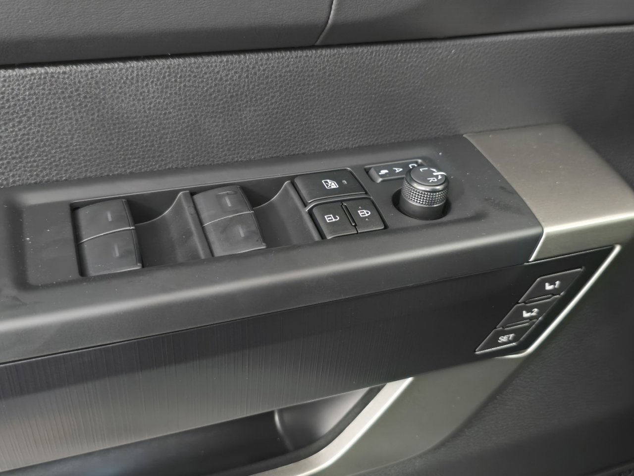 New 2026 Toyota Tundra Platinum image 29