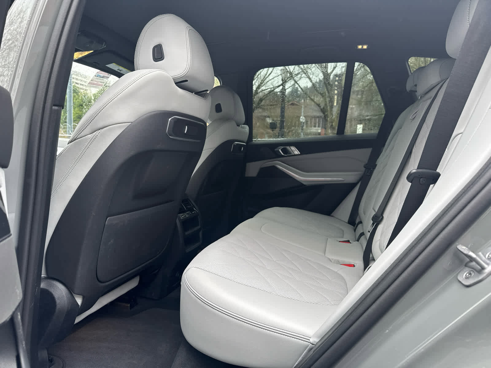 Used 2025 BMW X5 xDrive40i w/ Parking Assistance Package image 7