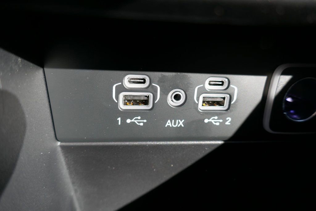 New 2025 Jeep Grand Cherokee L Laredo w/ Trailer Tow Package image 15