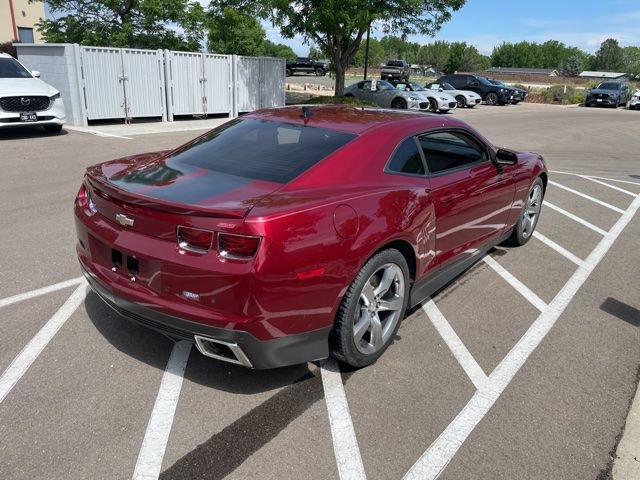 Used 2010 Chevrolet Camaro SS w/ RS Package RWD image 3