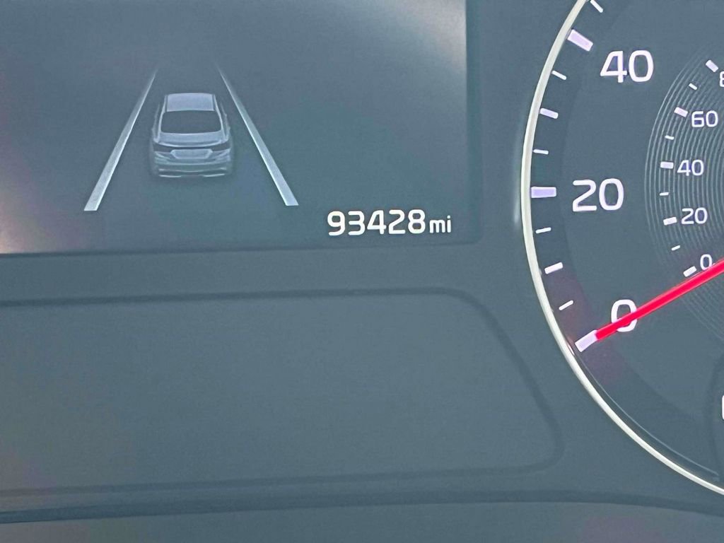 Used 2023 Kia Forte LXS w/ LXS Technology Package image 21