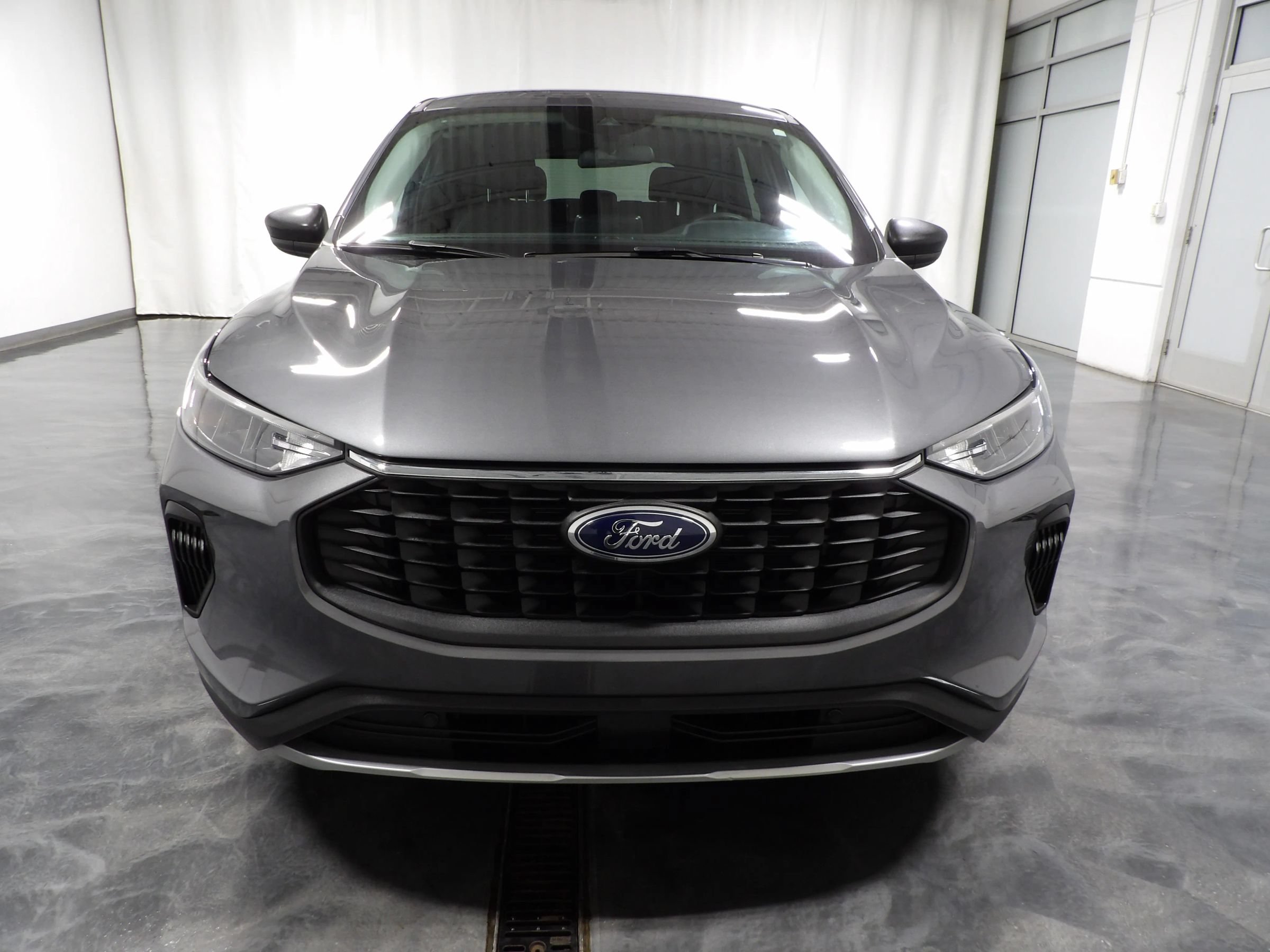 Used 2023 Ford Escape Active FWD image 3