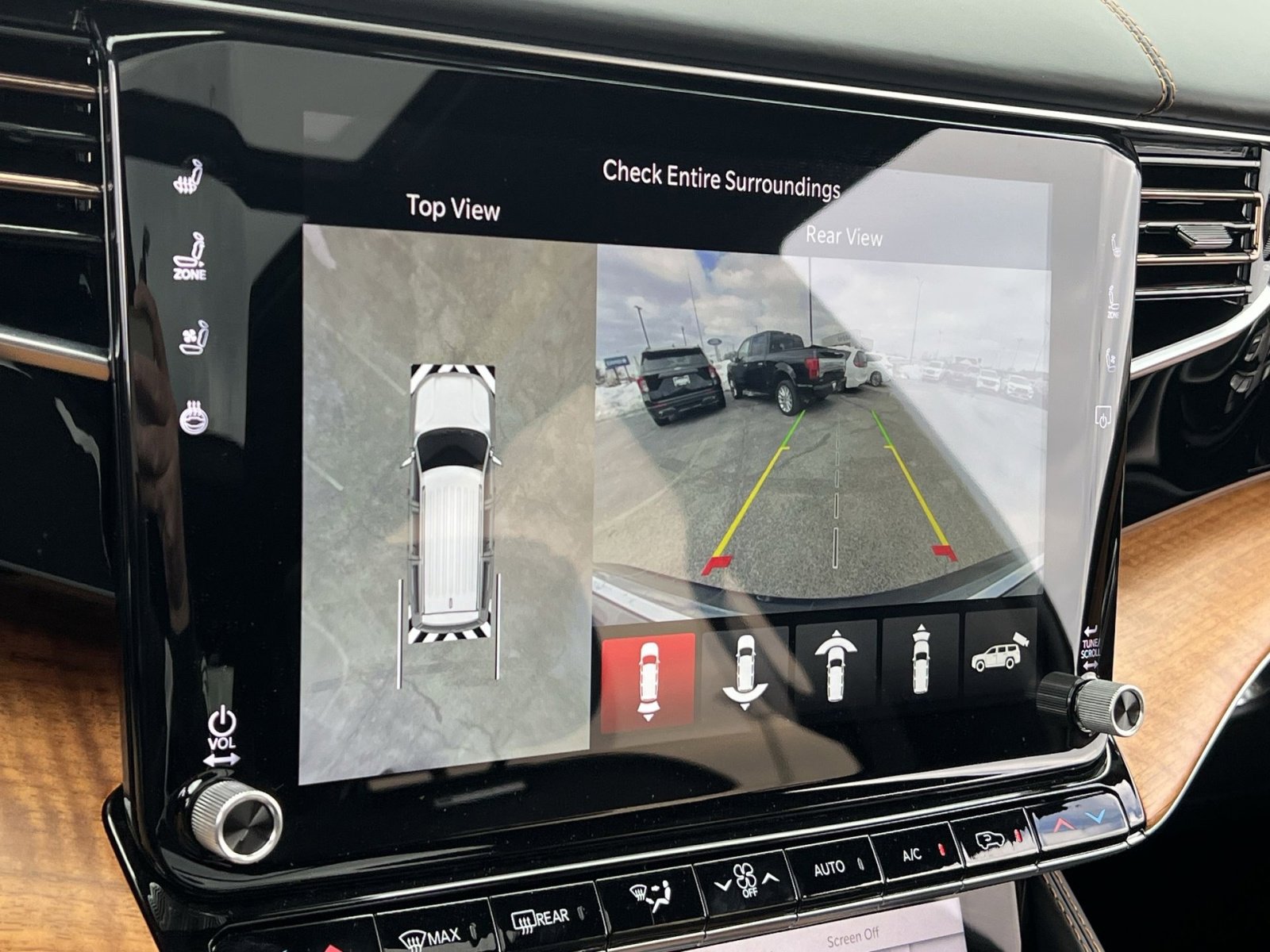 Used 2024 Jeep Grand Wagoneer Series III image 18