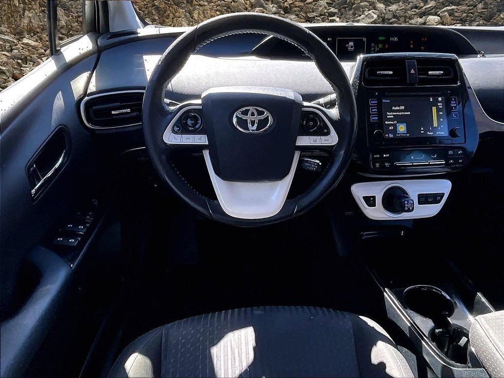 Used 2017 Toyota Prius Prime Plus image 5