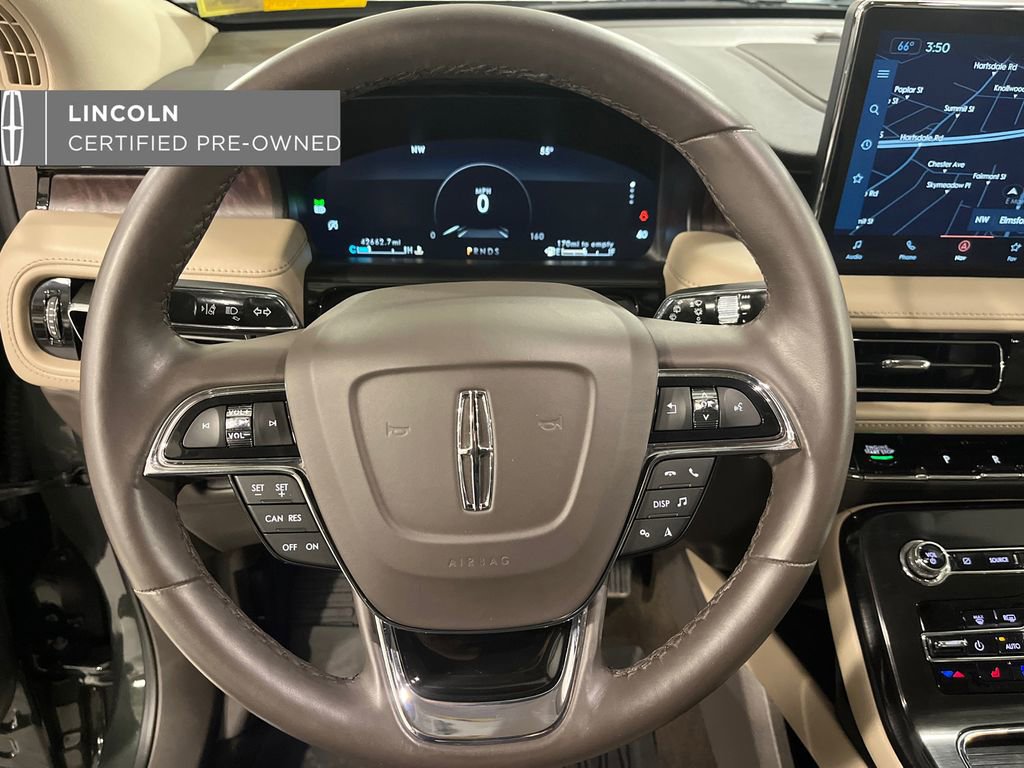Used 2022 Lincoln Nautilus Reserve AWD/4WD image 11