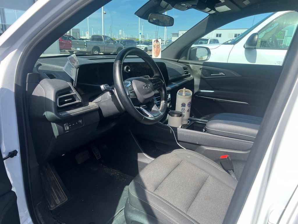 Used 2024 Chevrolet Traverse LT w/ Midnight/Sport Edition AWD/4WD image 10