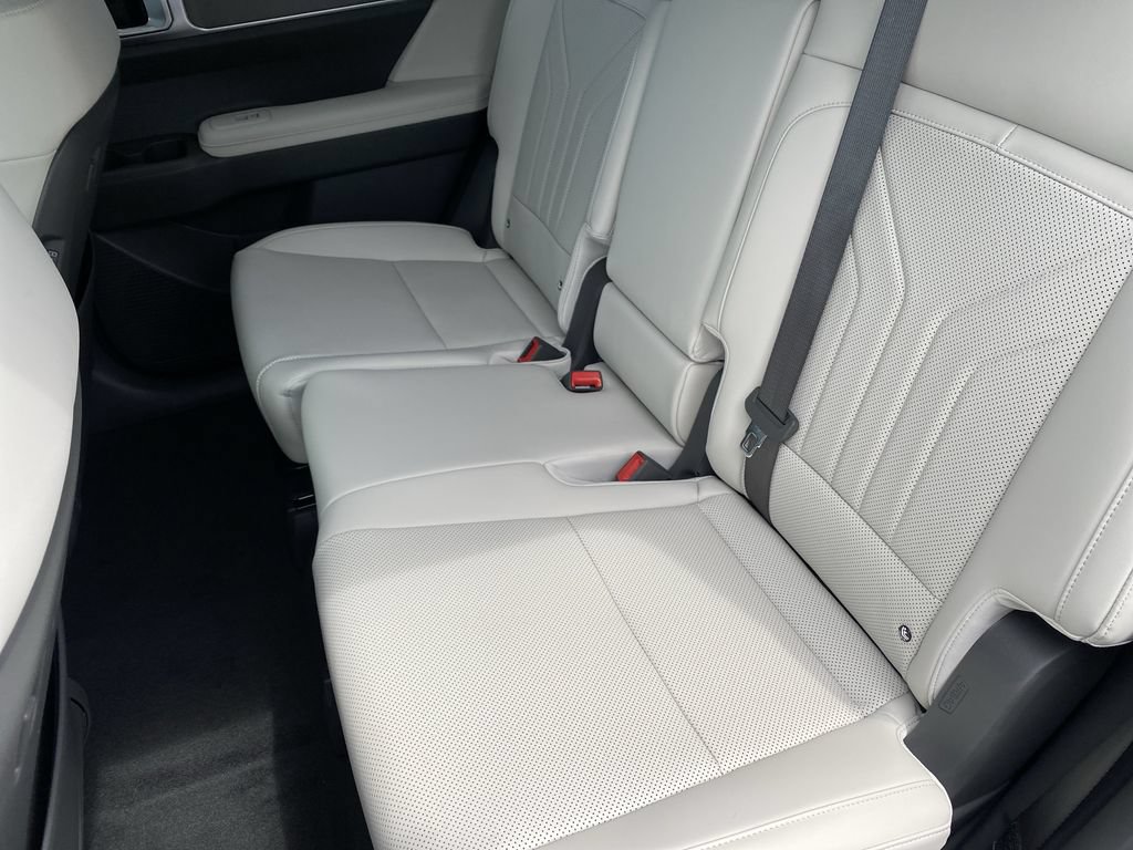 New 2027 Hyundai Santa Fe SEL FWD image 28