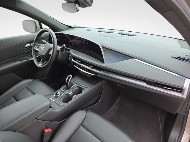 Certified 2024 Cadillac XT4 Sport w/ Active Safety Package AWD/4WD image 33