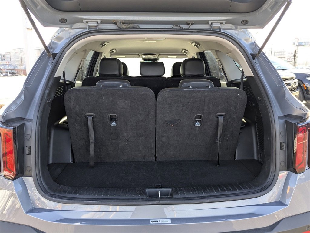 Used 2024 Kia Sorento S image 35
