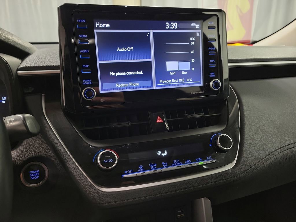 Used 2022 Toyota Corolla Cross LE image 14