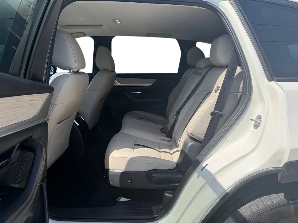 Used 2024 MAZDA CX-90 Plug-In Hybrid w/ Preferred AWD/4WD image 28