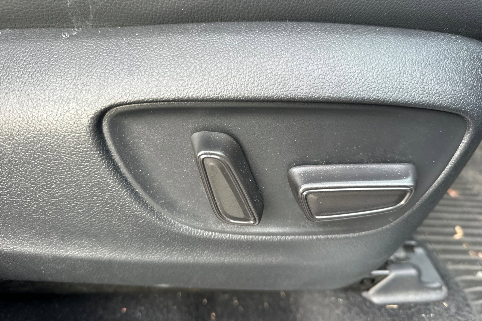 Used 2022 Toyota Highlander Limited image 23