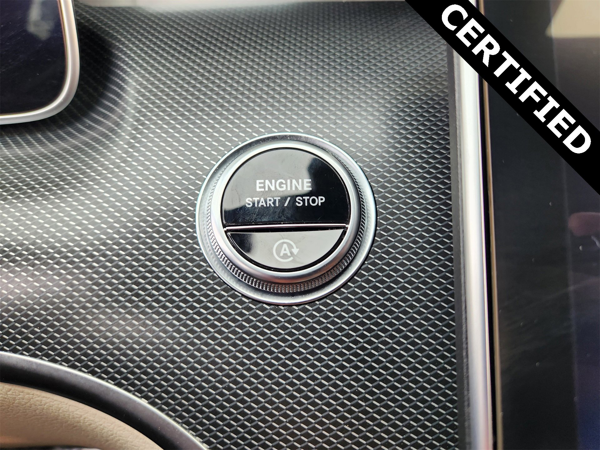 Certified 2025 Mercedes-Benz C 300 Sedan image 22