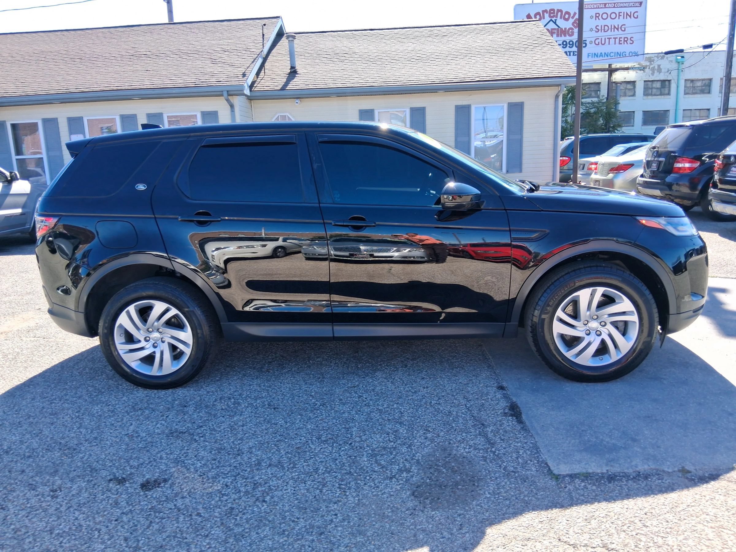 Used 2020 Land Rover Discovery Sport AWD/4WD image 11