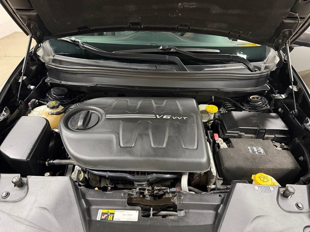 Used 2016 Jeep Cherokee Trailhawk w/ Comfort/Convenience Group image 40