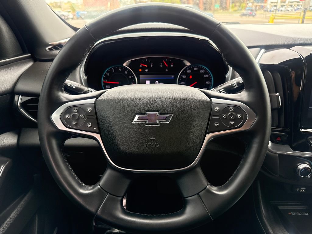Used 2023 Chevrolet Traverse RS image 14