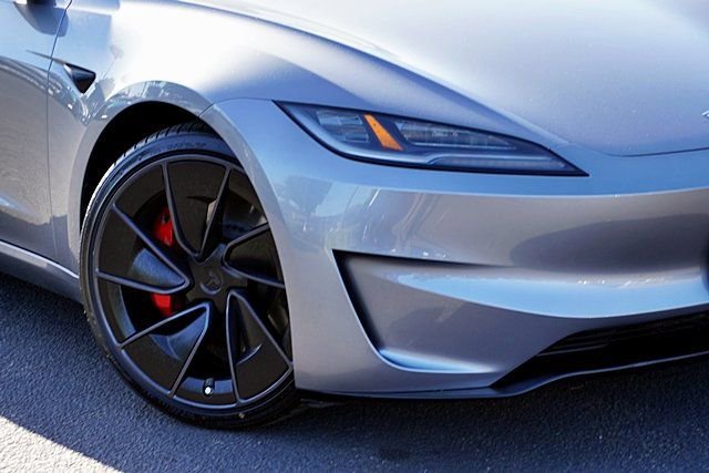 Used 2025 Tesla Model 3 Performance AWD/4WD image 4