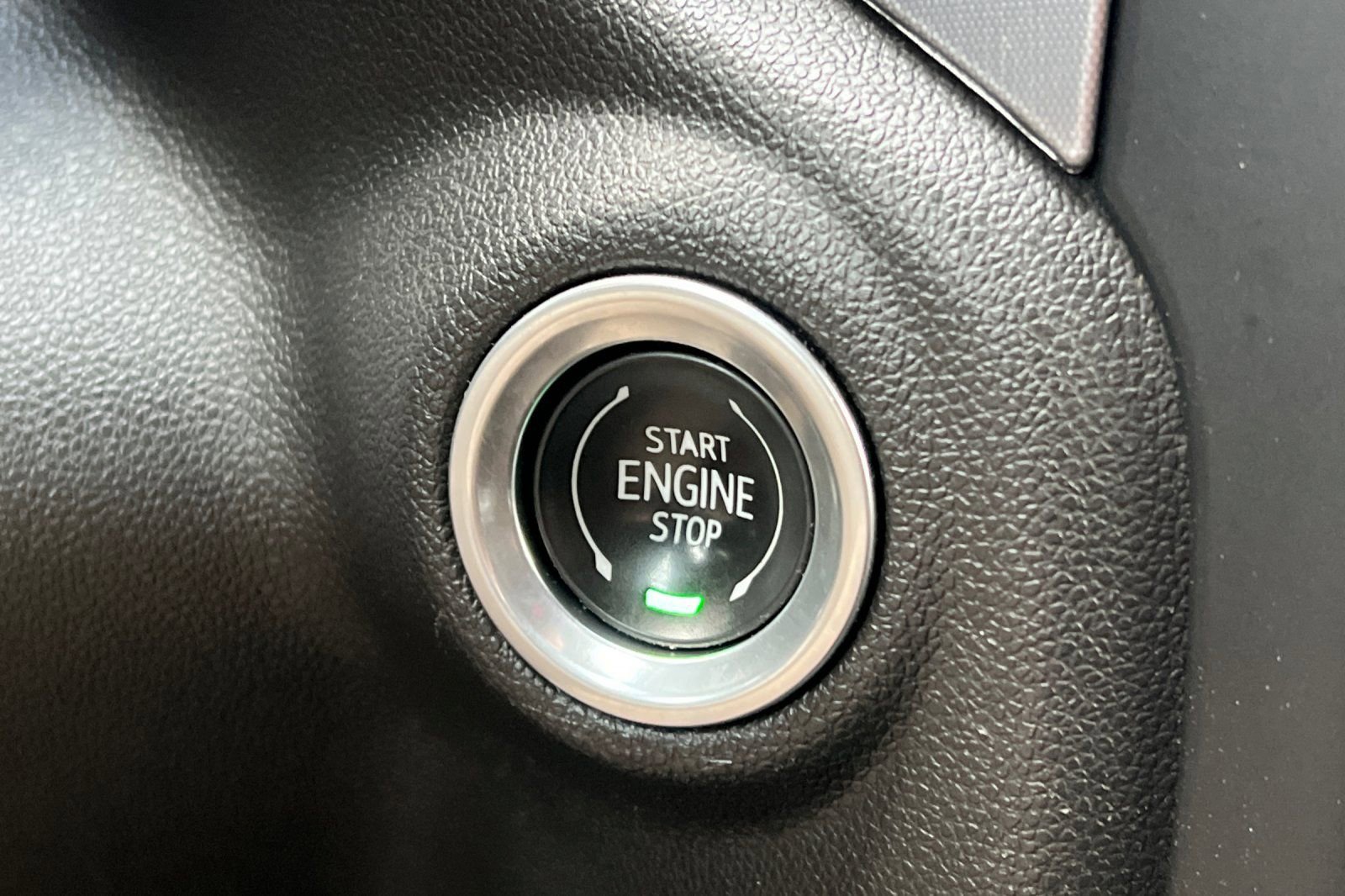 Used 2022 GMC Sierra 1500 SLE image 29