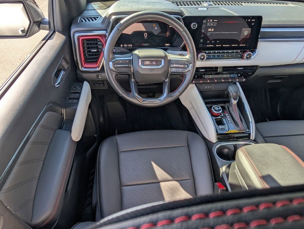 Used 2024 GMC Canyon AT4X image 14