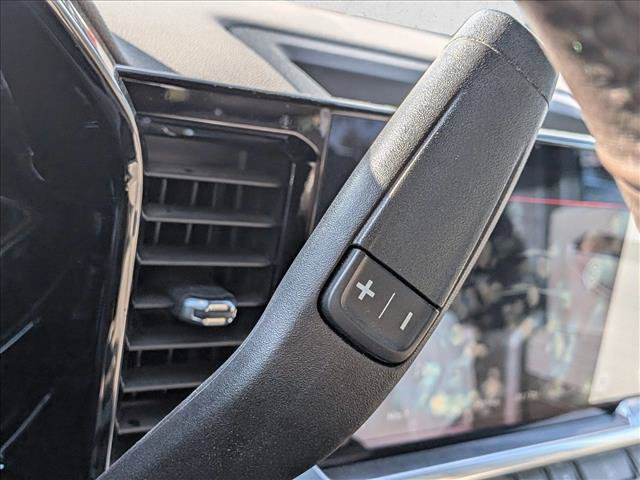 Used 2023 GMC Sierra 1500 SLT AWD/4WD image 11