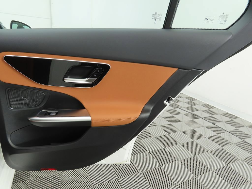 New 2025 Mercedes-Benz C 300 4MATIC Sedan image 27