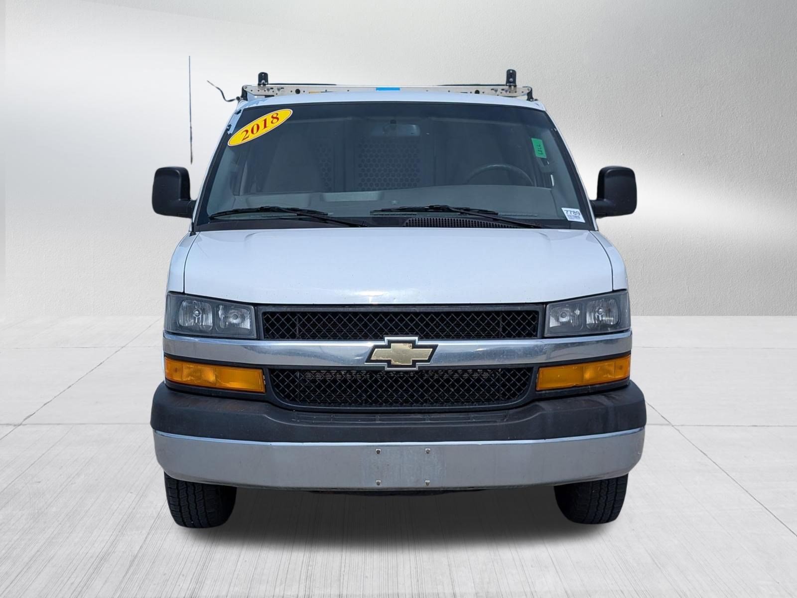 Used 2018 Chevrolet Express 2500 w/ Driver Convenience Package RWD image 8