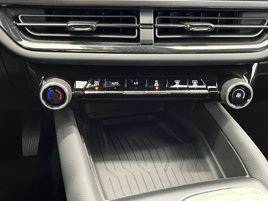 Certified 2024 Chevrolet Equinox EV RS image 25